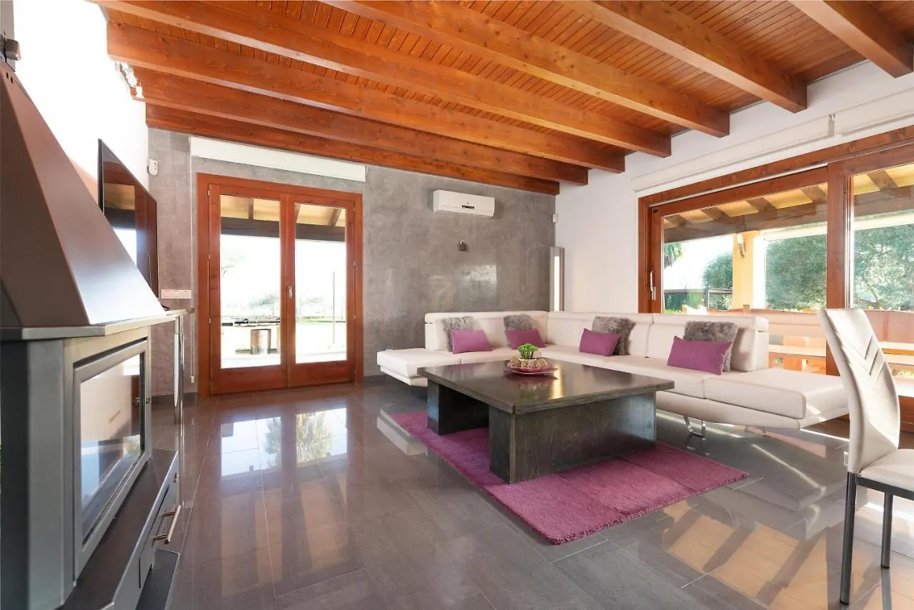 Son Mieres -De Sa Font- Villa Petra  0*, Petra (Mallorca)